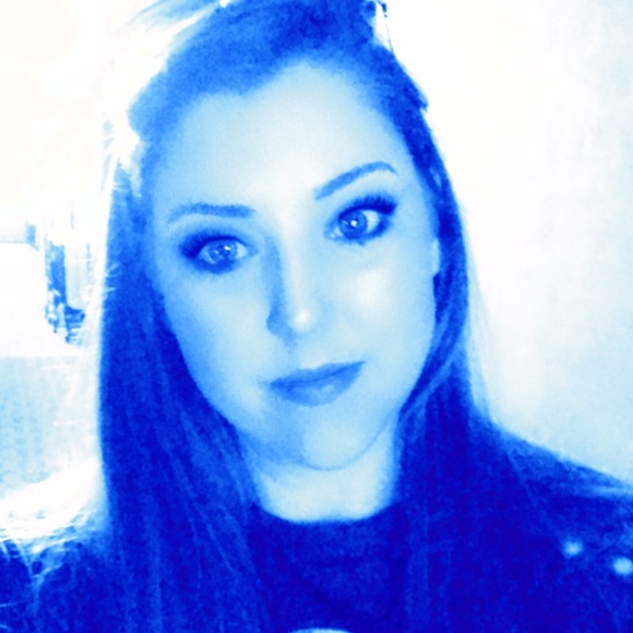 Meet your Posher, Kerri - Picture 5 of 8